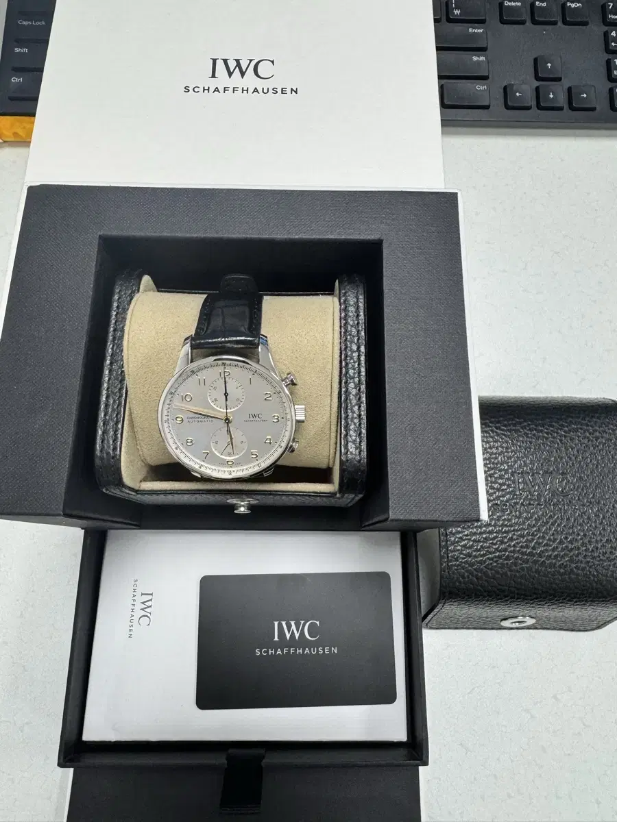 IWC 포르투기저 크로노 골드핸즈