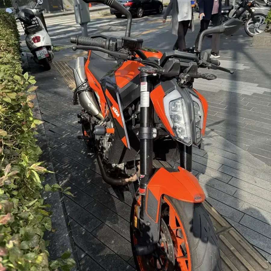 Ktm 듀크890gp 바이크 사고픈 매물떠서 900에 팔아봐요