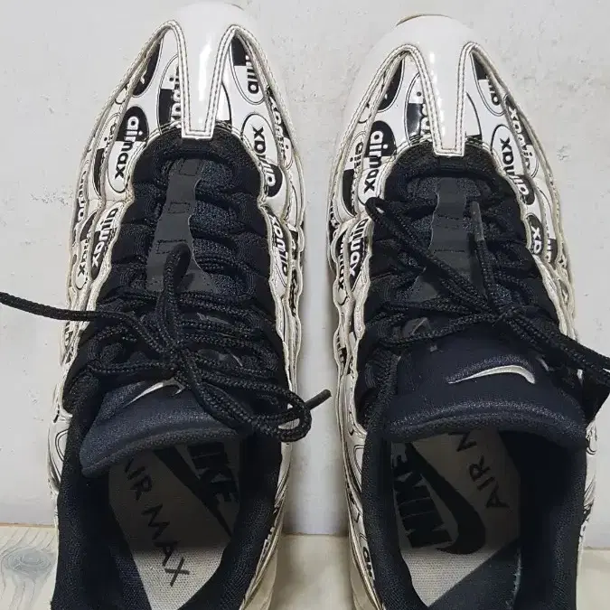 택포260/265 정품 95 NIKE AIR-MAX PREMIUM 쿠션화