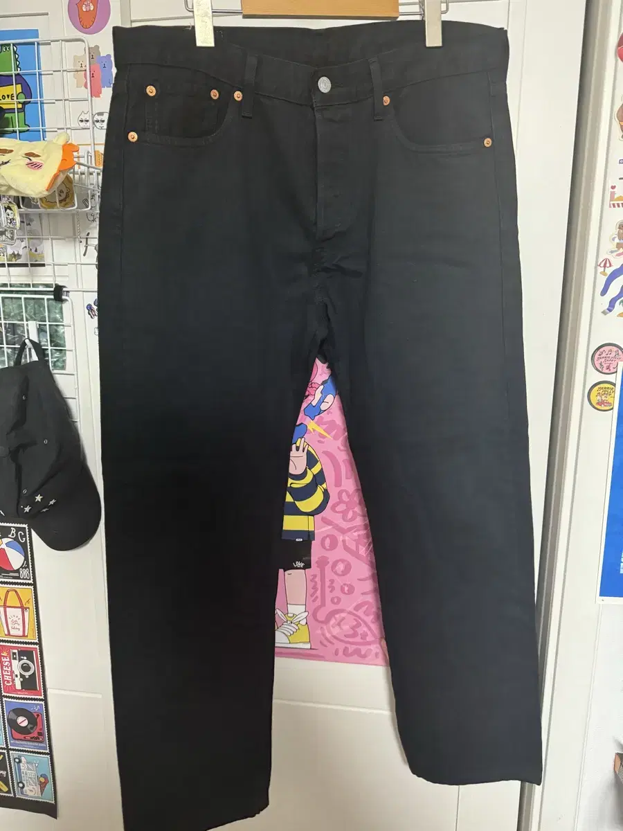 Levi's Black Jeans 501 w34L32 sells