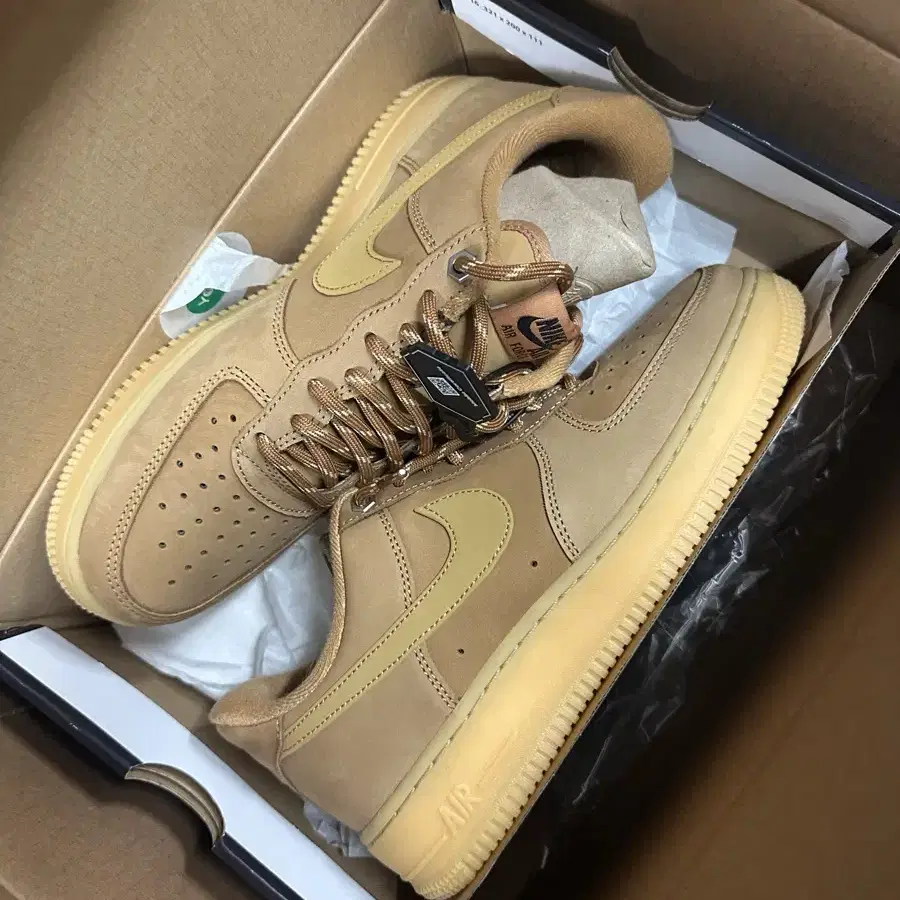 Nike Air Force 1 '07 WB Flax 255사이즈 크림신품