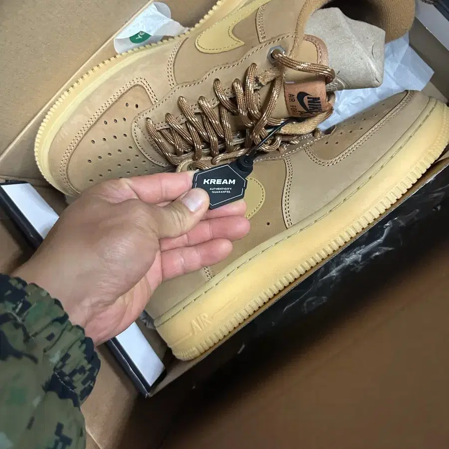 Nike Air Force 1 '07 WB Flax 255사이즈 크림신품