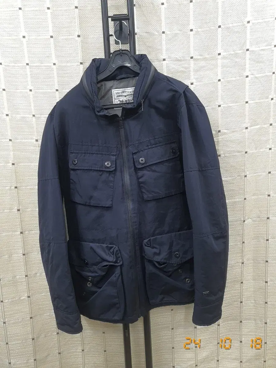 Levi's Quilted JacketL Navy HatBuilt-in