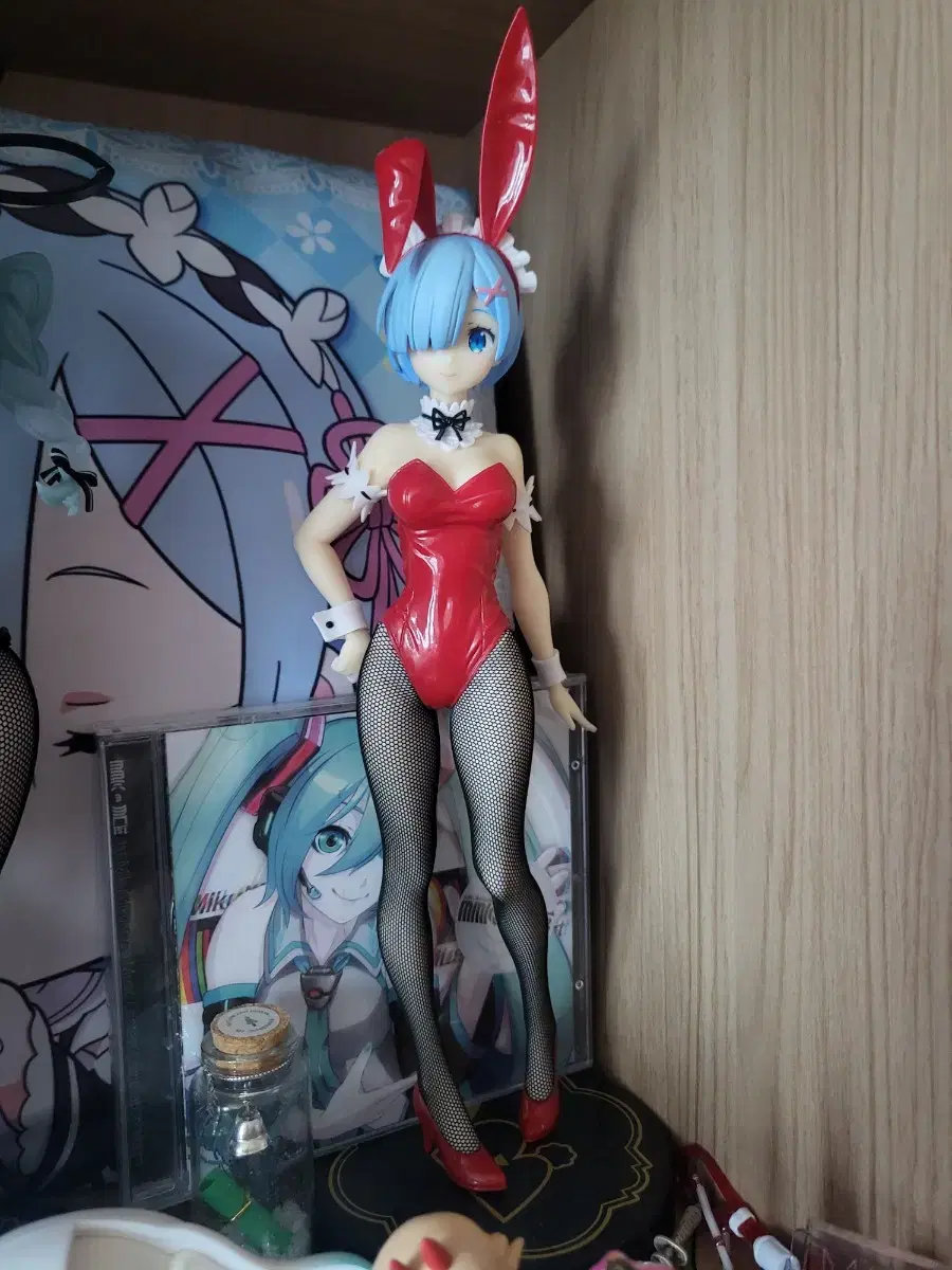 Lizero Rem Bicute Bunny Girl Figures Red