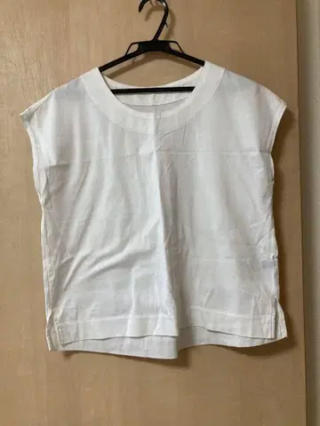 셀렉트아이 컴퍼니 화이트 프렌치 T