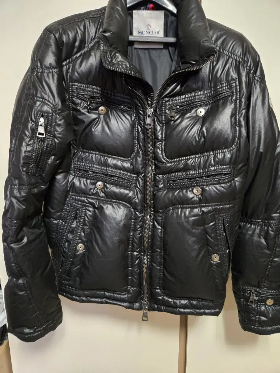 Moncler Hangtac Padding