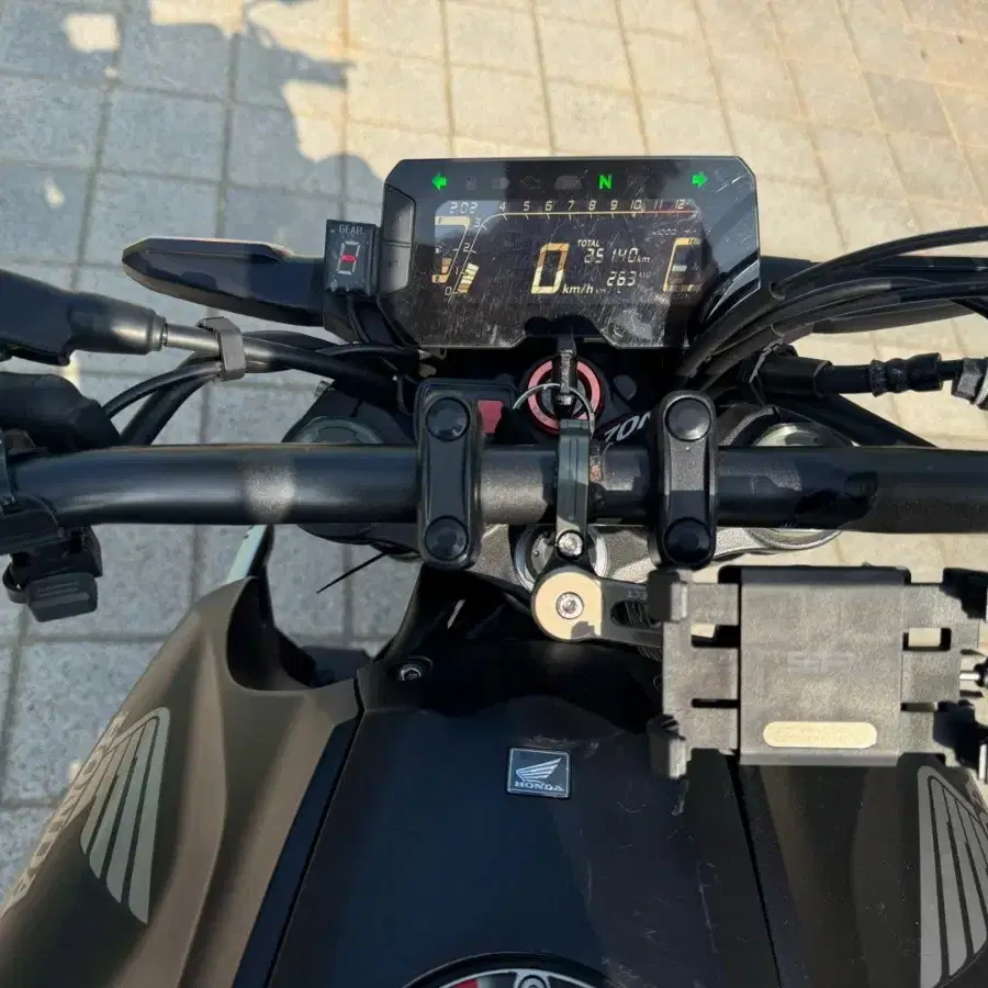 혼다 cb300r 21년형 블박튜닝 abd 판매합니다