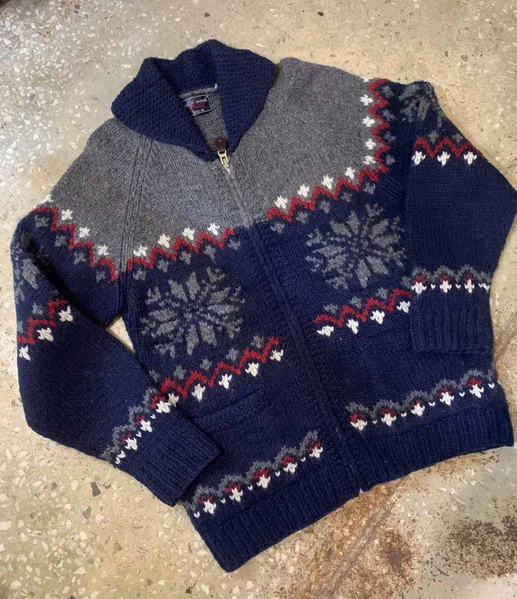 vtg knit zip-up M