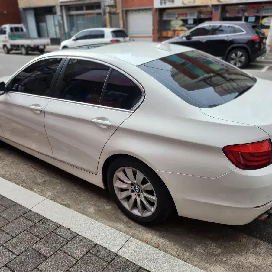 BMW 528I 휘발유 2012년 팔아요