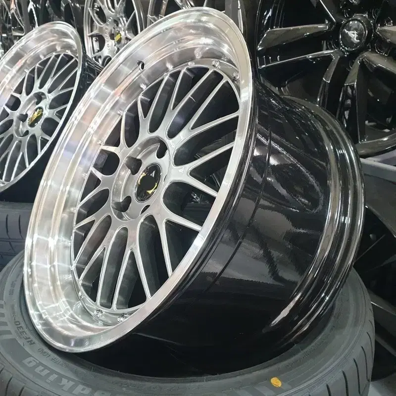 19인치 BBS LM ST 검메탈 휠 신품휠 4개 65만원