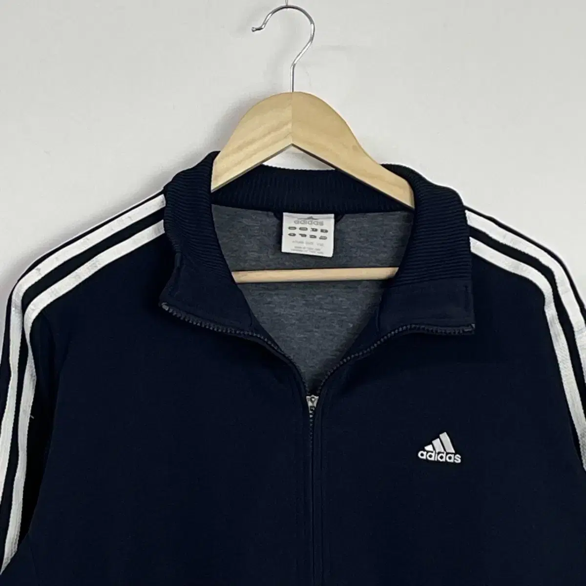 1463 Product Name: Adidas Tracktop Jersey