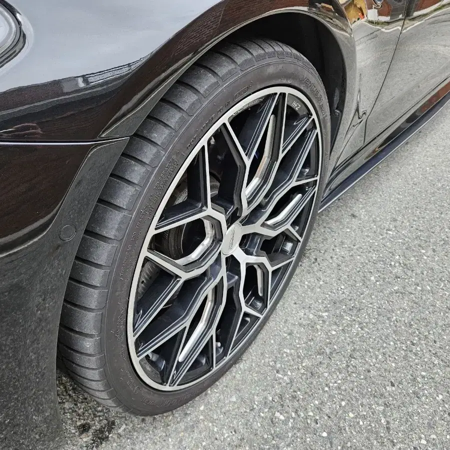 직경 21인치의 오리지널 VOSSEN HF-2 R21 휠 pcd 112