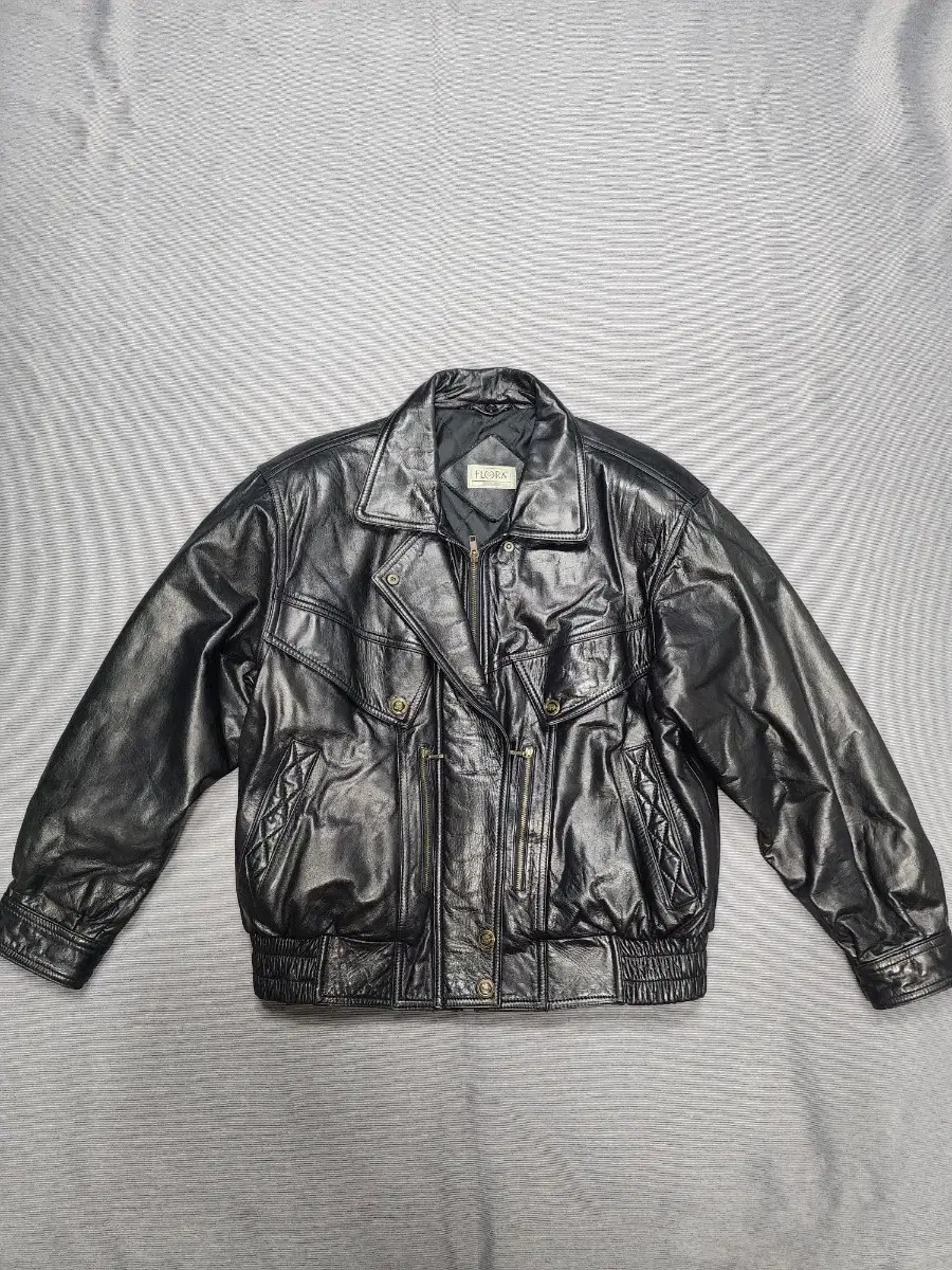 Vintage cowhide jacket, size 95