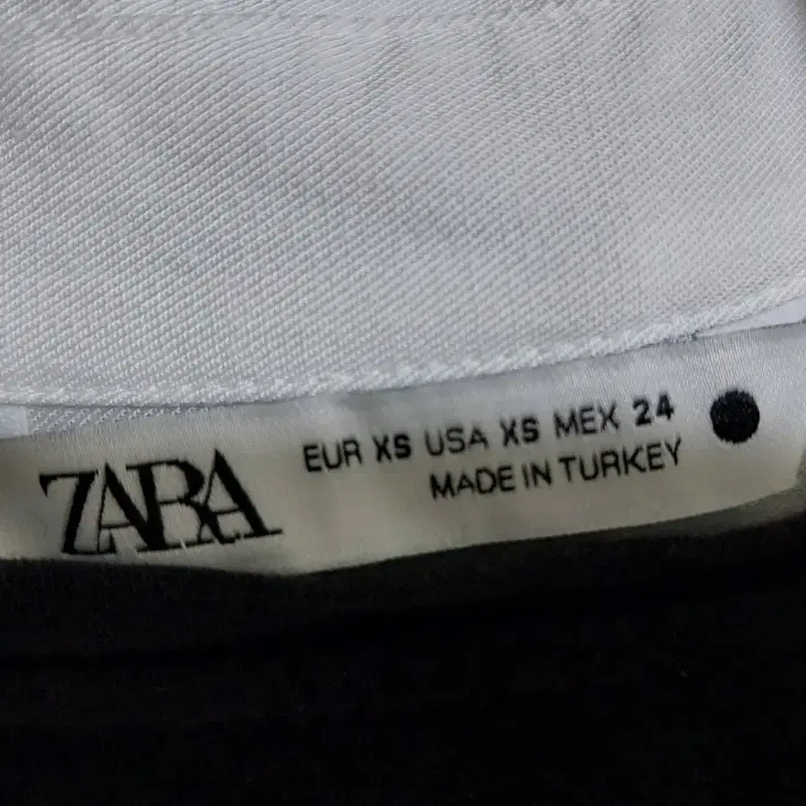 Zara  55  남방