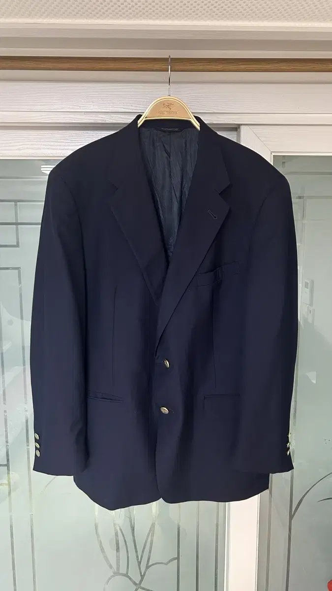 Burberry Blazer (Genuine)