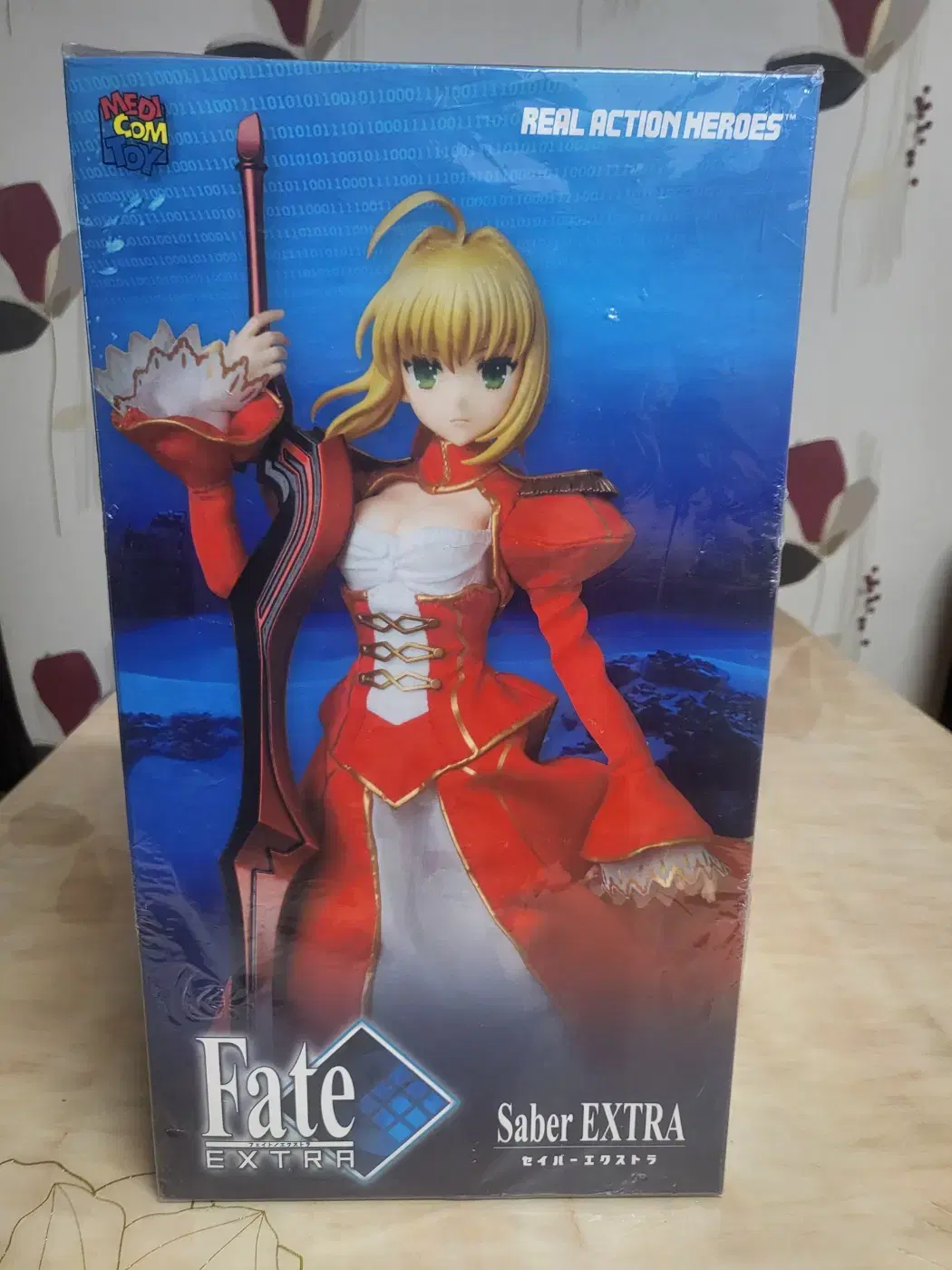 리얼액션히어로 fate 네로 (saber extra) 팝니다. (미개봉)