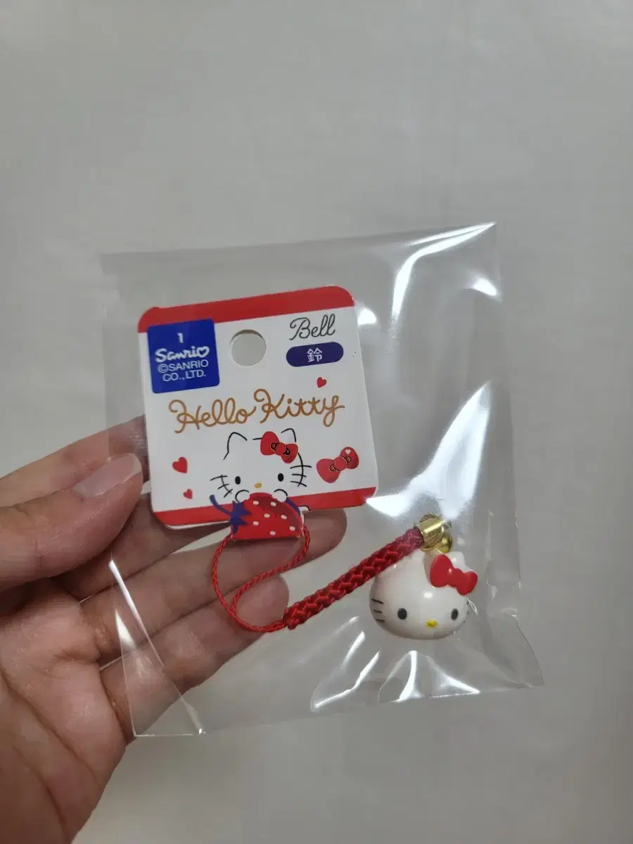 [일본정품] 일본 Sanrio 산리오 키티 방울 스트랩 키링