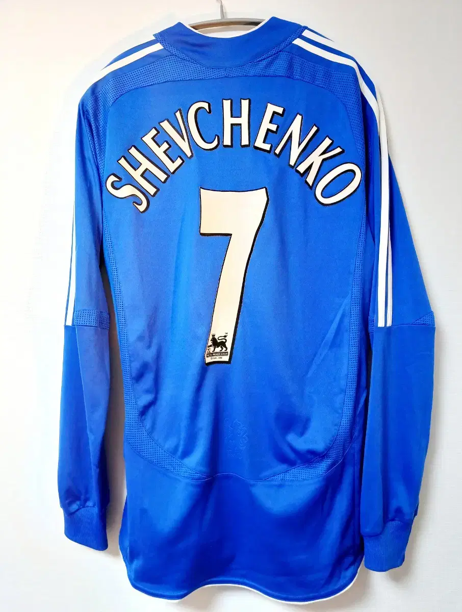 Chelsea Long Sleeve Soccer Shirt 2006-2007 with Shevchenko #7 (Ikon Match)