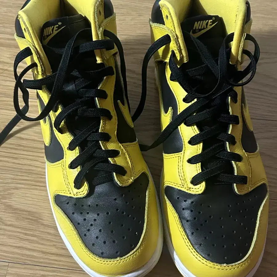 Nike Dunk High SP Varsity Maize 265