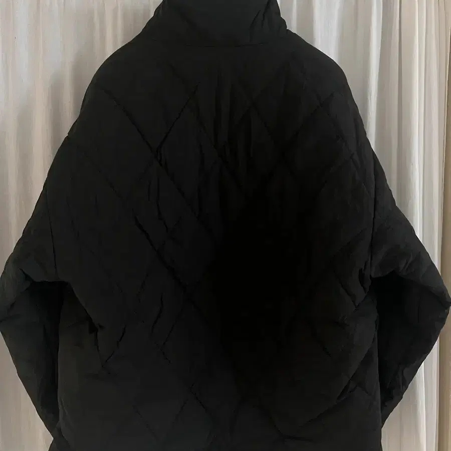 로어즈 퀼팅 자켓 Quilted Jacket 블랙