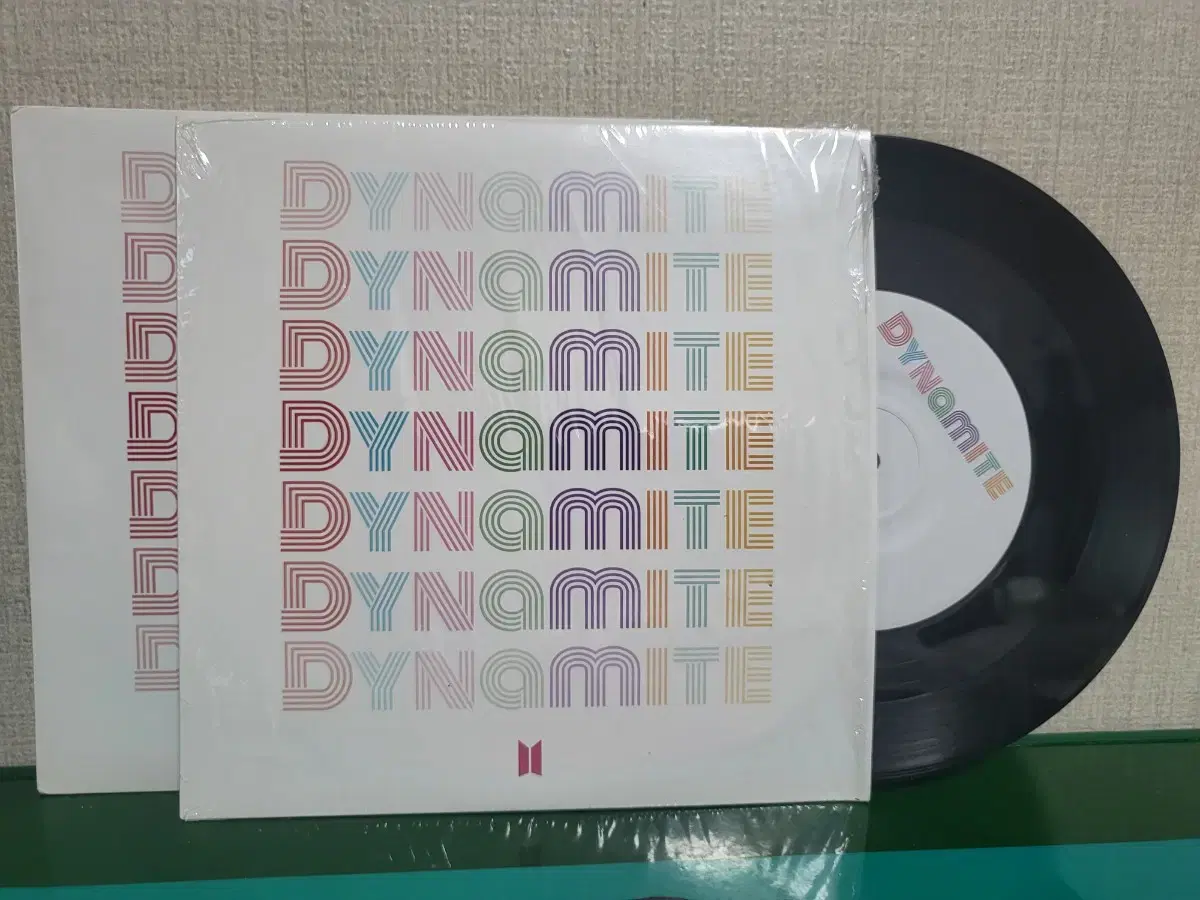 BTS Dynamite lp