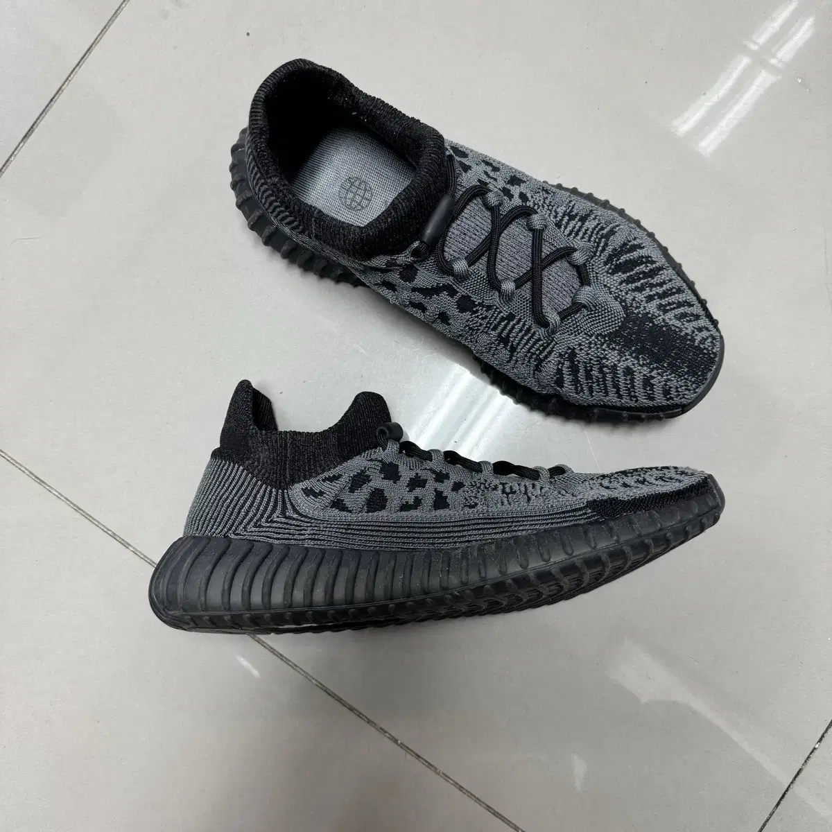 YZY 350V2 CMPCT Slate Onyx 280