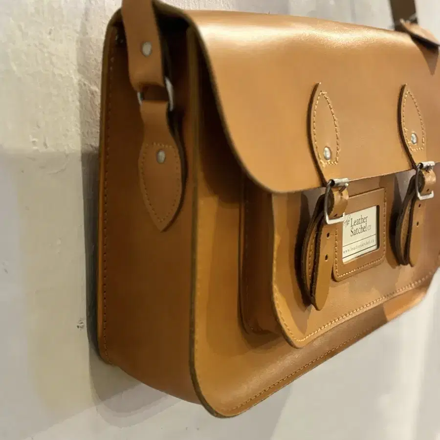 theleathersatchel  영국 오리지널 사첼 가방