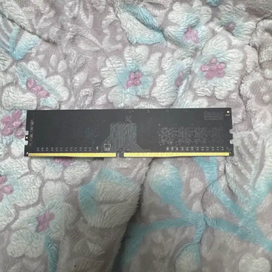 고장 DDR4 8GB 2400 팝니다