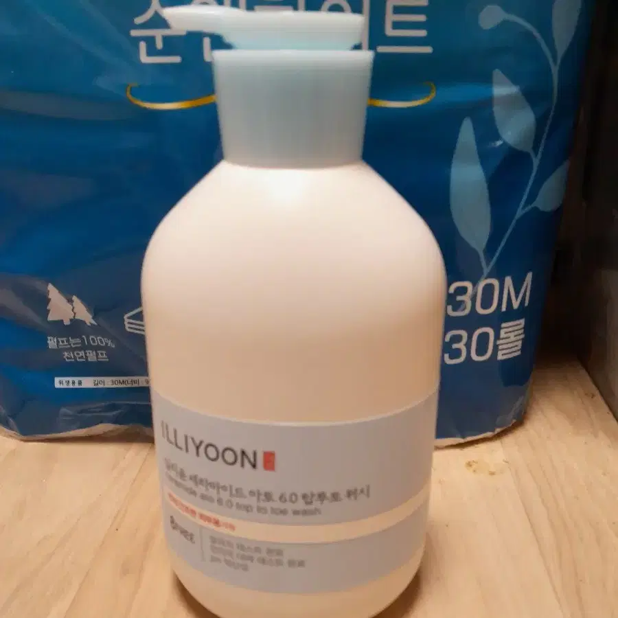 일리윤 세라마이드아토6.0 탑투토워시 1000ML