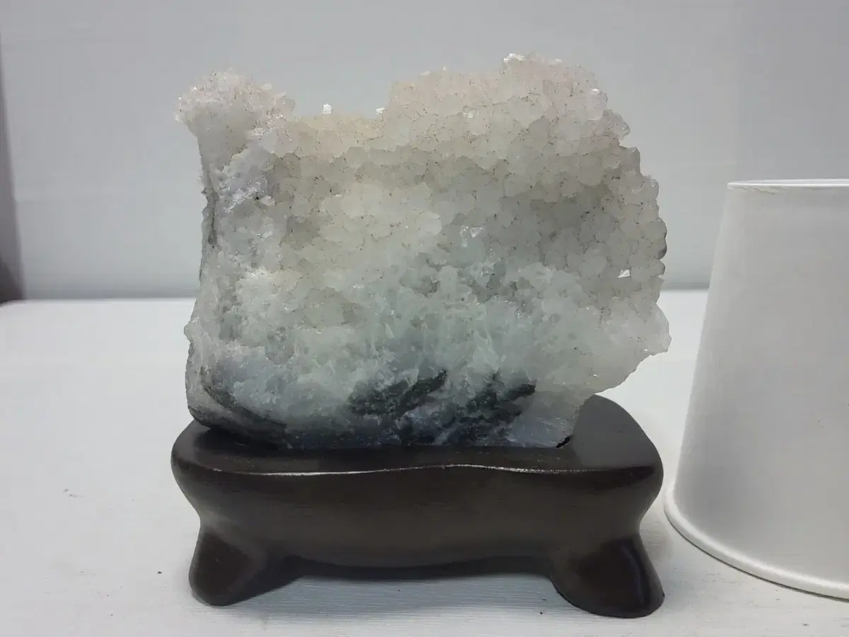 10 cm x 538 g of natural crystal rough stone