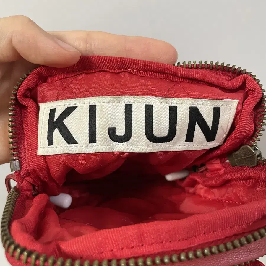 Kijun 기준 미니백 레드