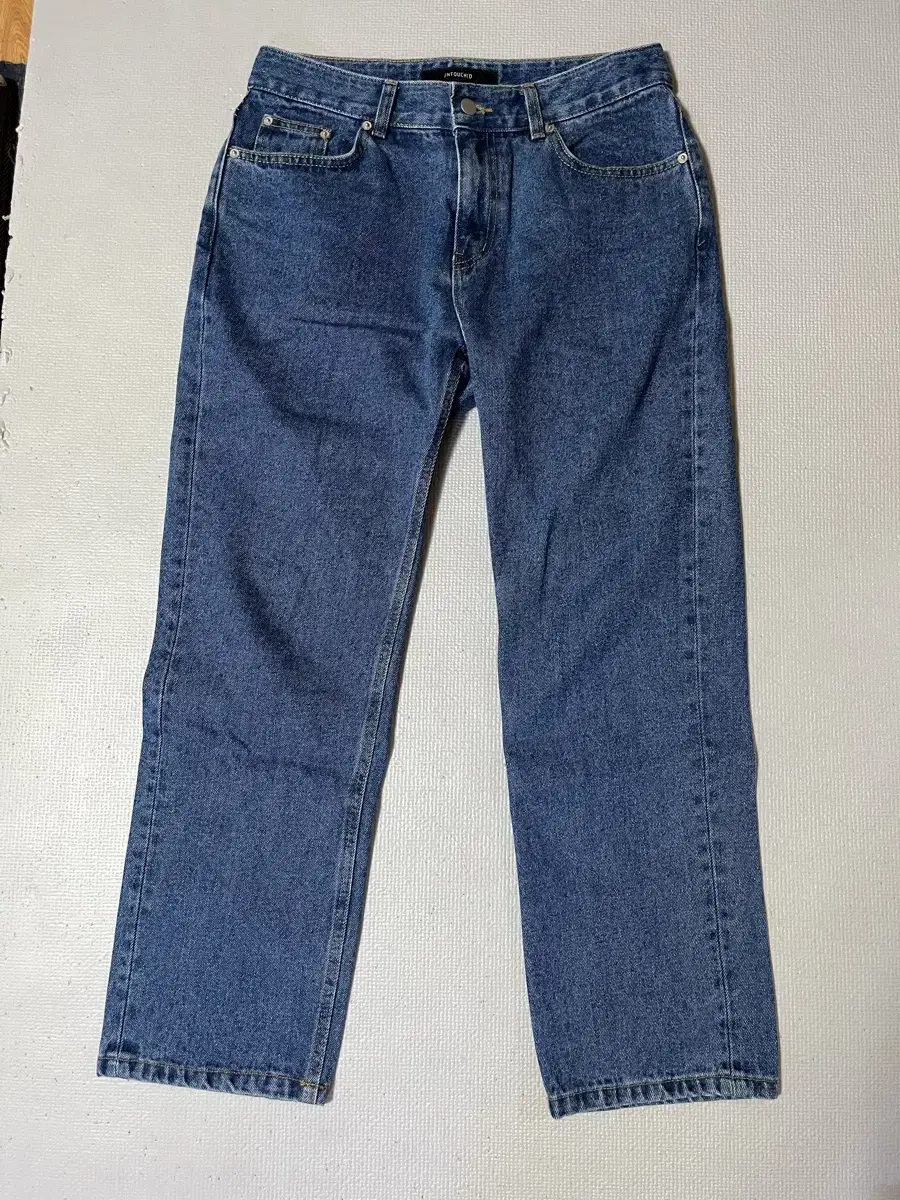 Untouched Middle bloo Denim