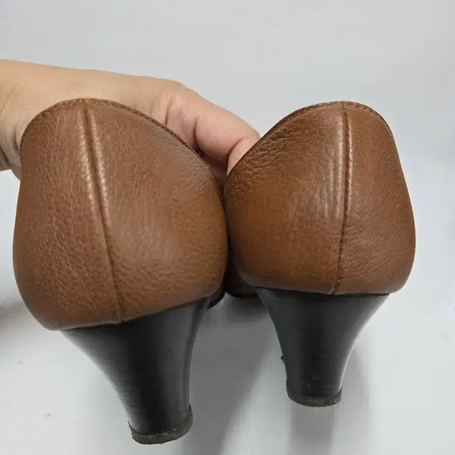 탠디 여성 구두 굽5cm 245mm