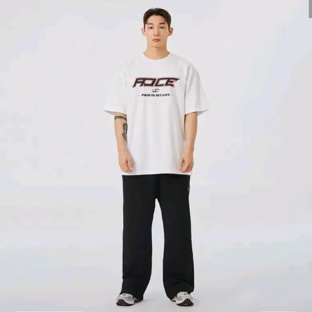 새상품 어드코어 반팔티 adce basics tshirt 무신사