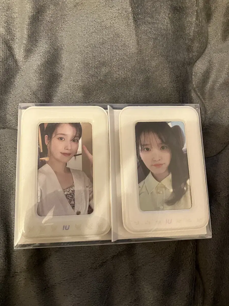 iu badger photo card stand sells