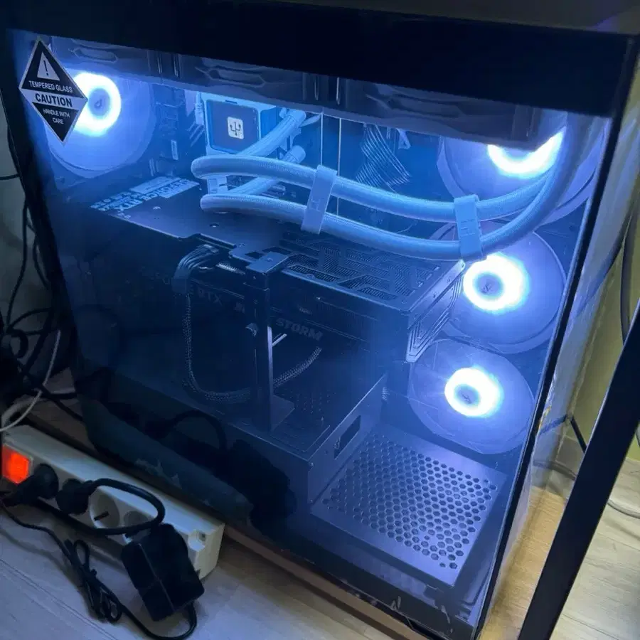 라이젠7800X3D RTX 4070 TI SUPER 초고사향 컴퓨터