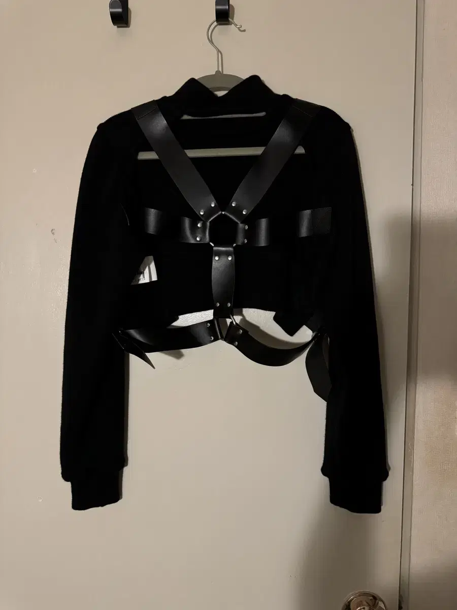 Noir kei ninomiya harness knit top