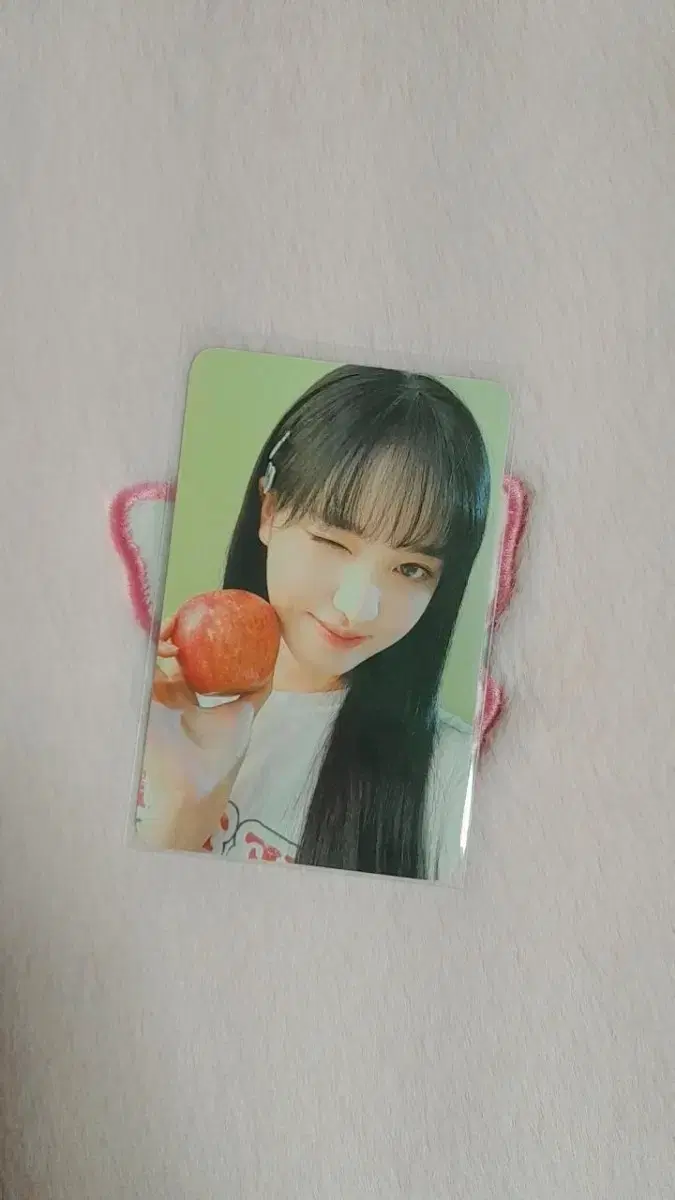 ive liz photocard sell kim jiwon gimliz seasons greetings season's greetings sinnara