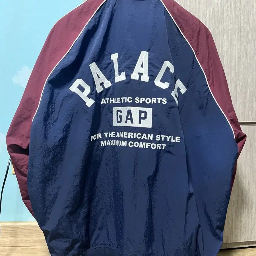 [XL] 팔라스 x 갭 나일론 트랙탑 바람막이 Palace x Gap