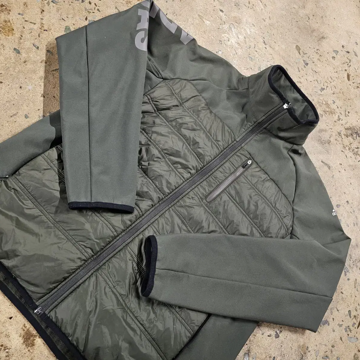 [Genuine/110] Adidas Clima Hybrid Jacket Khaki