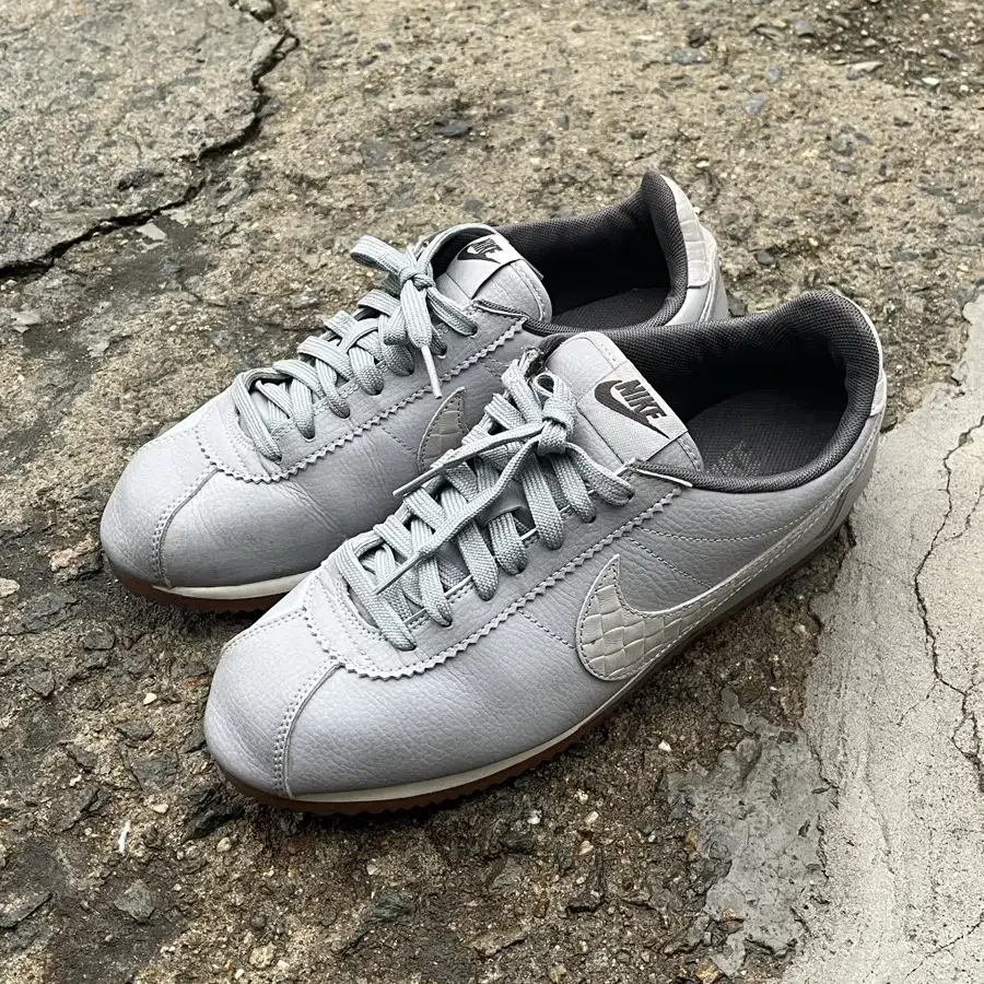 나이키 클래식 코르테즈 레더 럭스 270 Nike