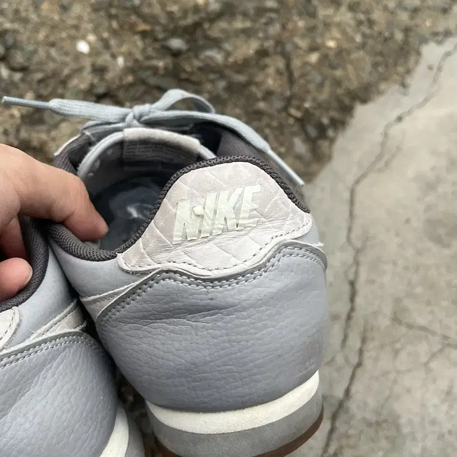 나이키 클래식 코르테즈 레더 럭스 270 Nike