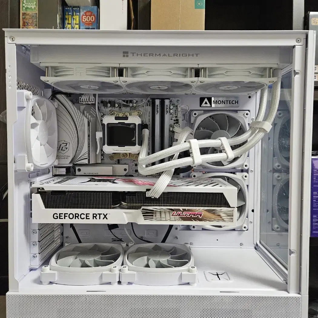 (화이트)라이젠7900x3d 램32g 1테라 4080 SUPER 수냉!~