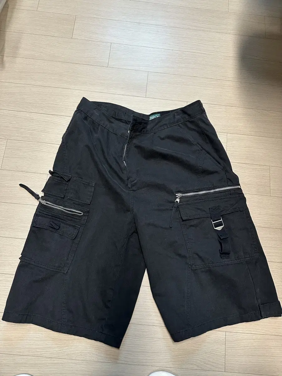 TheColdestMoment Bermuda Pants