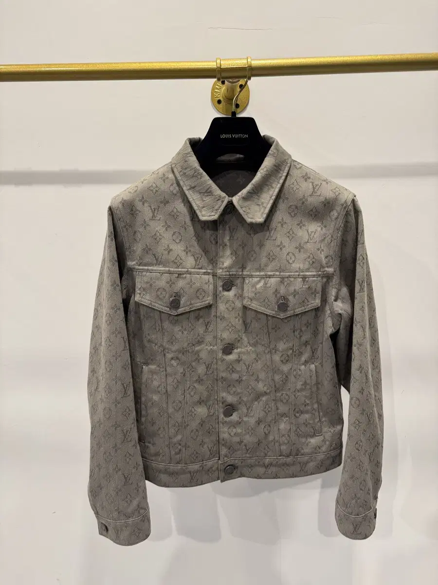 [S, department store version] Louis Vuitton Tucker Jacket, size 44