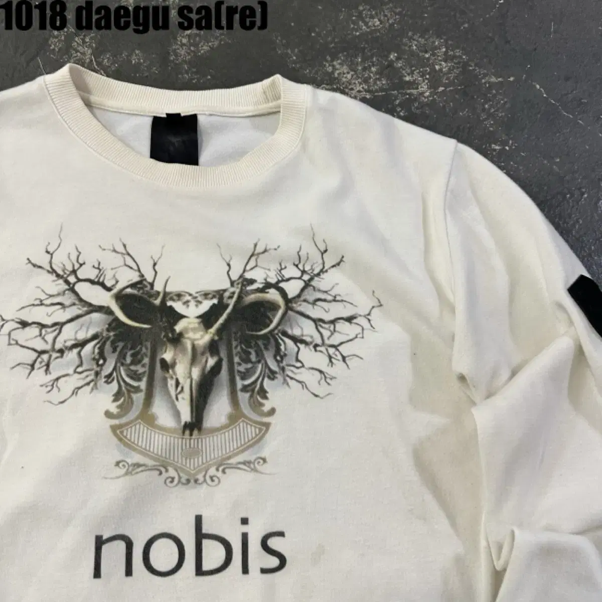 Nobis 맨투맨 100