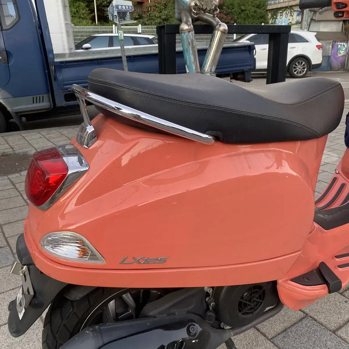 베스파 vespa lx 125 핑크 코랄 스쿠터 급판매