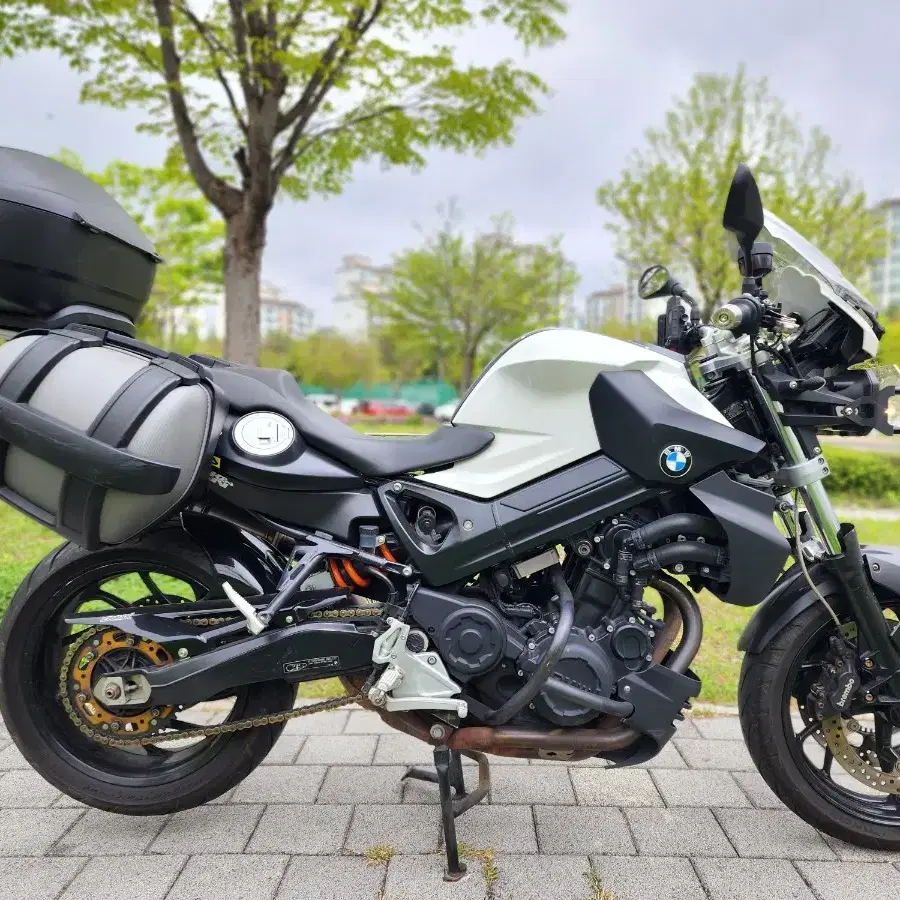 bmw f800r 11년형 삼박스튜닝 판매합니다