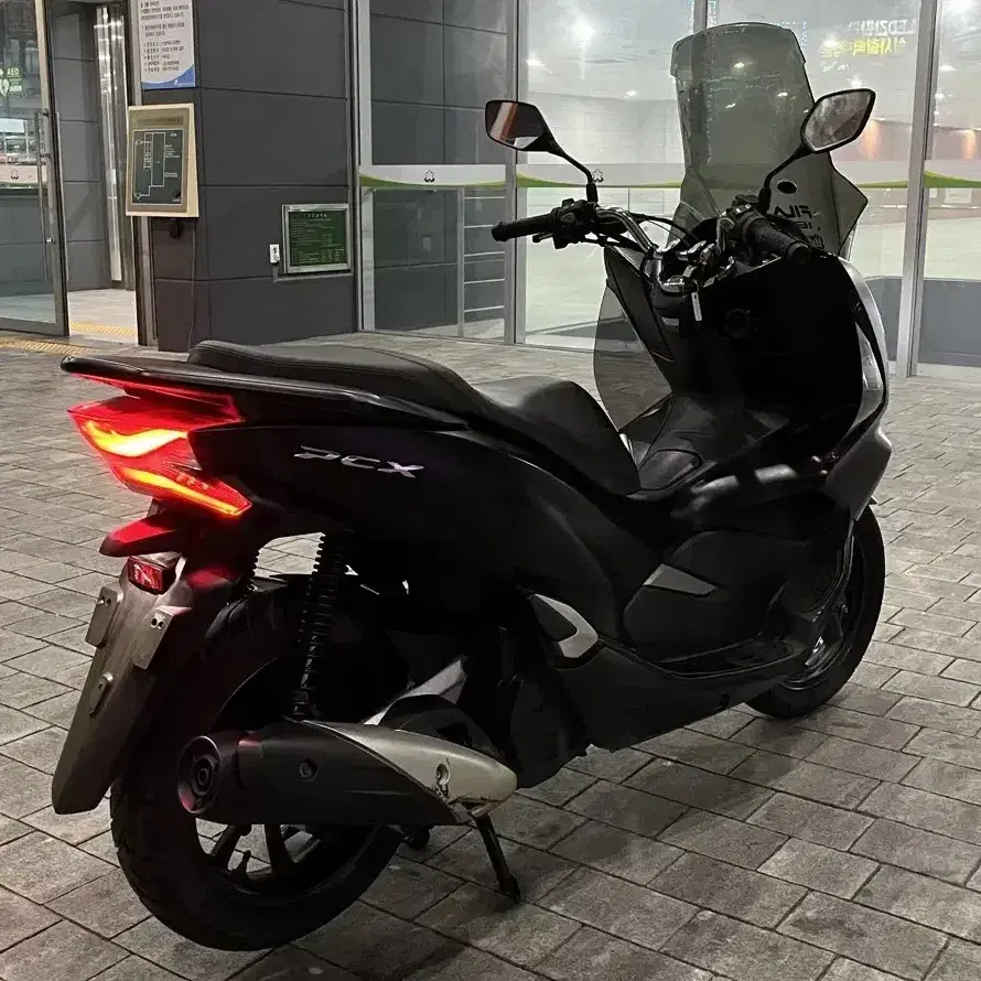 pcx125 멧블랙 출퇴근사용 슈퍼커브대차또는 판매합니다