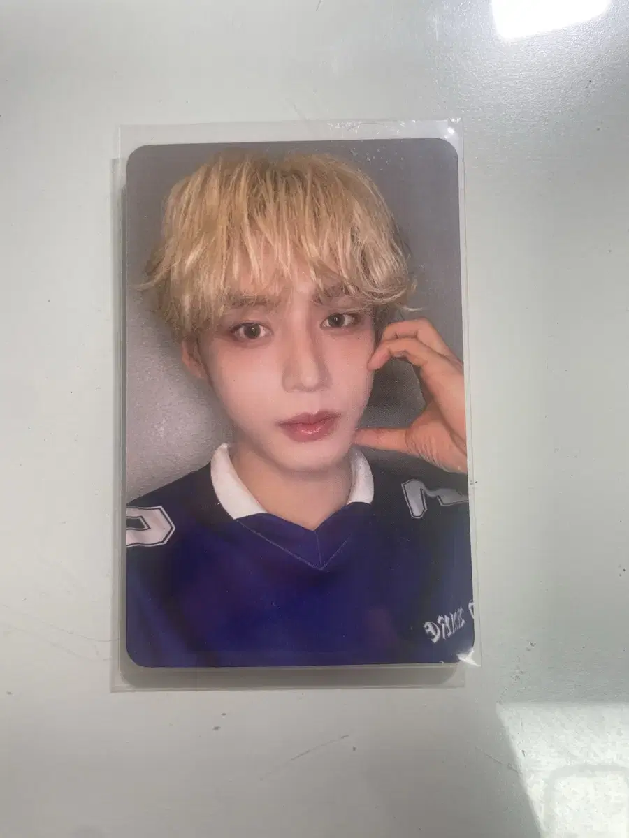 Kim Jiwoong 4 volumes apple music unreleased photocard sell it